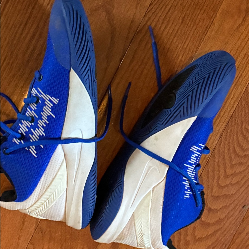 Nike Kyrie Flytrap II "Racer Blue" Basketball Shoes